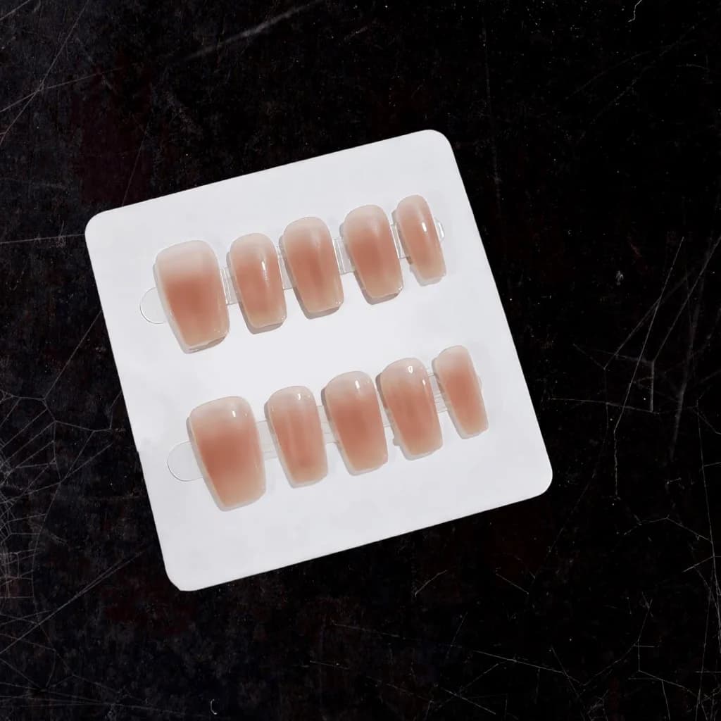 Prisegami nagai su drugeliais ir cirkoniais, trumpa karsto forma, aukso linija, 30 vnt.